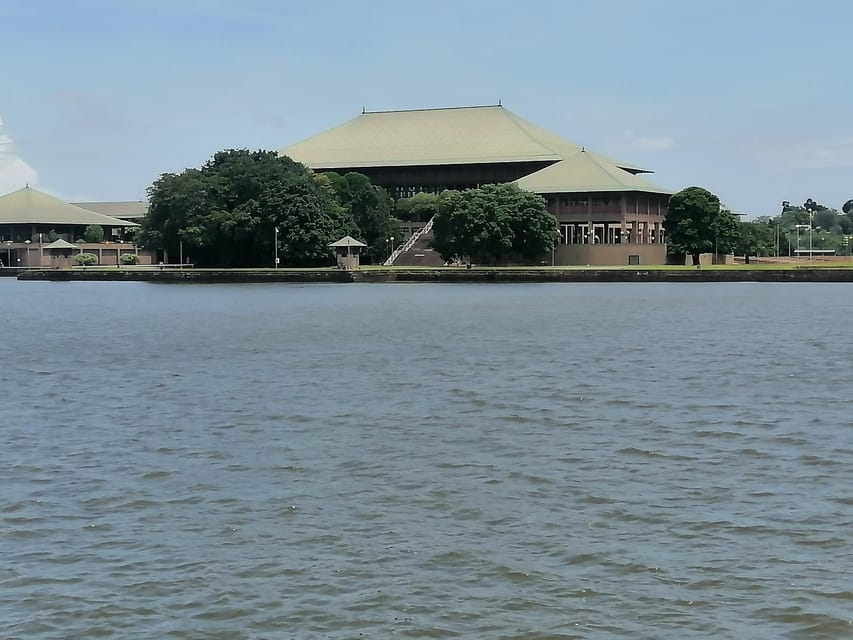 Colombo City Tour By Tuk Tuk