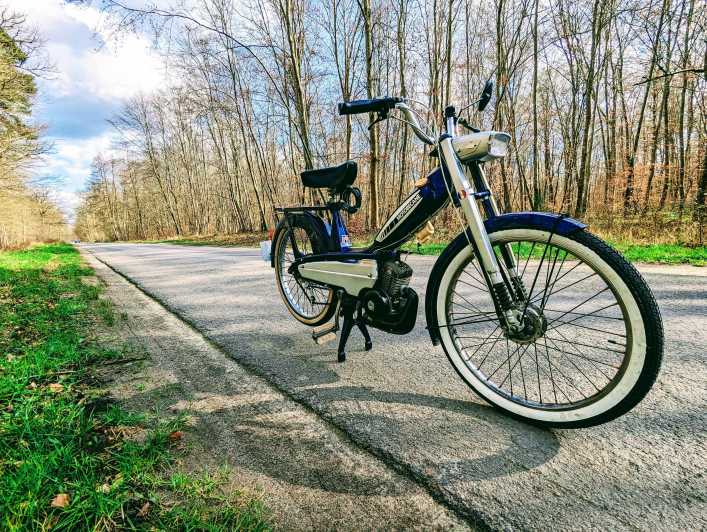 Compiègne: Beautiful Discovery Walk on a Mobylette!