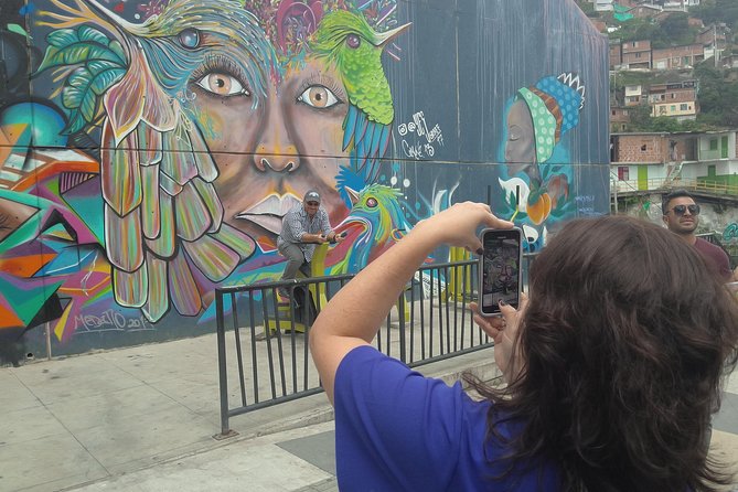 Comuna 13, Symbol of Transformation. Half Day Tour - Booking and Cancellation Policy