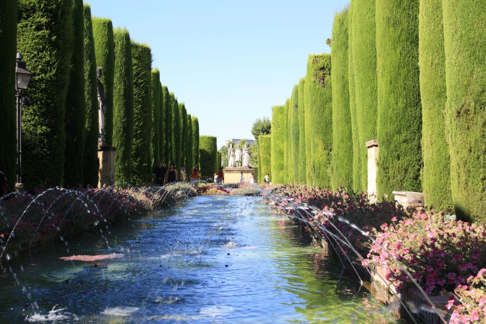 Córdoba: Alcázar and Jewish Quarter 2-Hour Guided Tour - Tour Overview