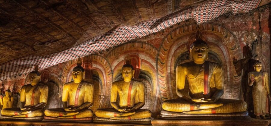 DAY TOUR – SIGIRIYA/ DAMBULLA