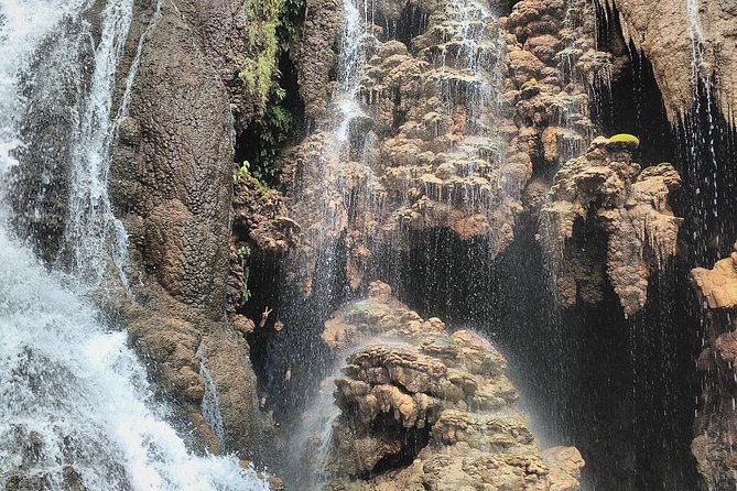 Day Tour – Tumpak Sewu Waterfall and Goa Tetes Trekking via Malang