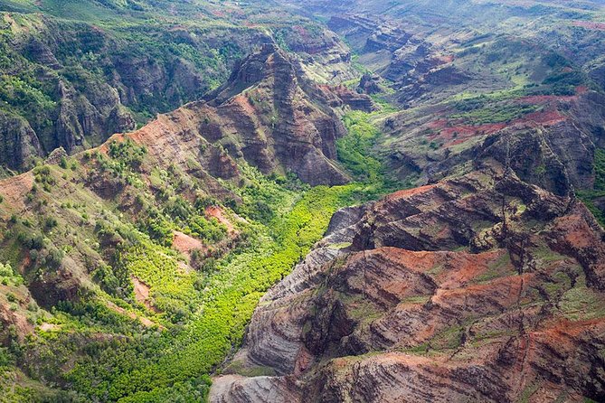 Day Trip From Oahu to Kauai: Waimea Canyon & Wailua River - Key Attractions at a Glance