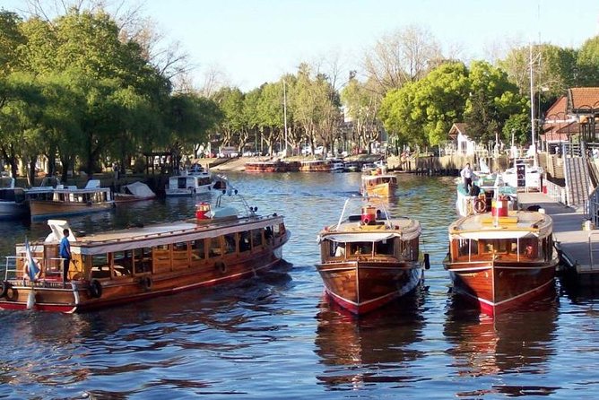 Delta Tour by Boat and Guided Tigre City Tour Including Dinner and Tango Show