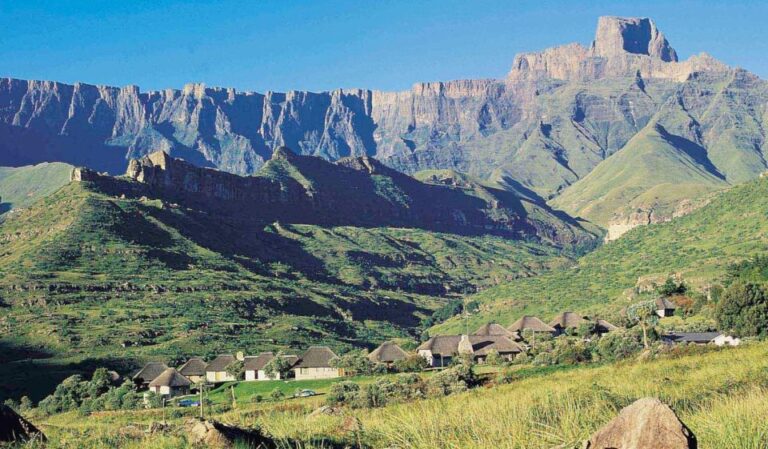 Drakensberg Full Day Tour From Durban + Hiking