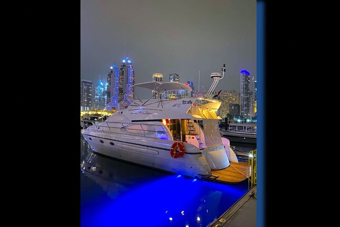 Dubai: Private Luxury Cruise on a Stylish 50FT Yacht.