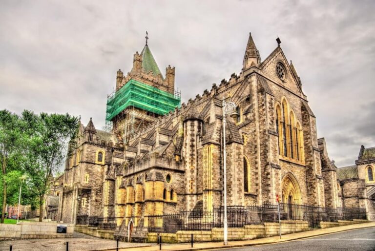 Dublin: Private Exclusive History Tour With a Local Expert.