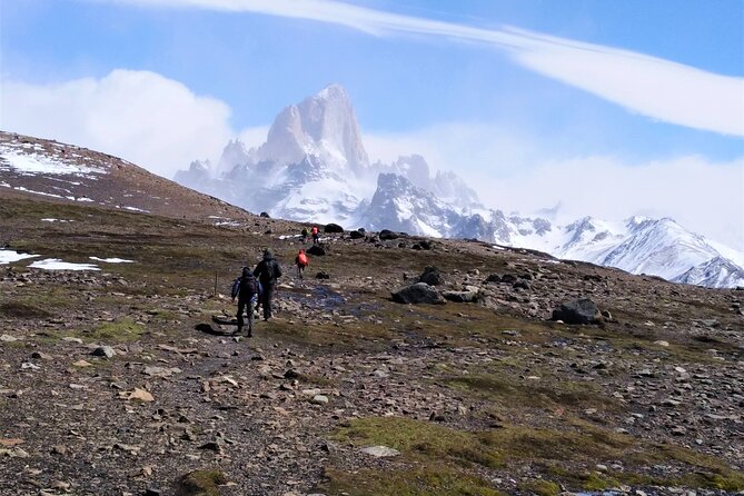 El Chaltén: Full Day Trekking to Loma Del Pliegue Tumbado