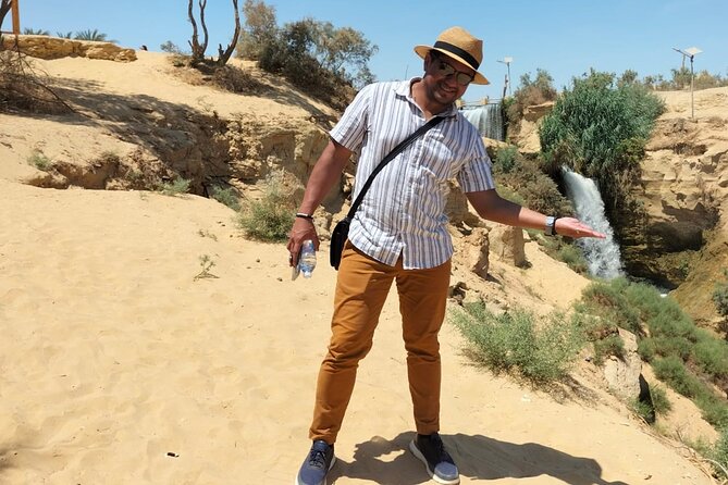 Enjoy Fayoum & Sandboarding With Egyptian Lunch at Tunis Village.
