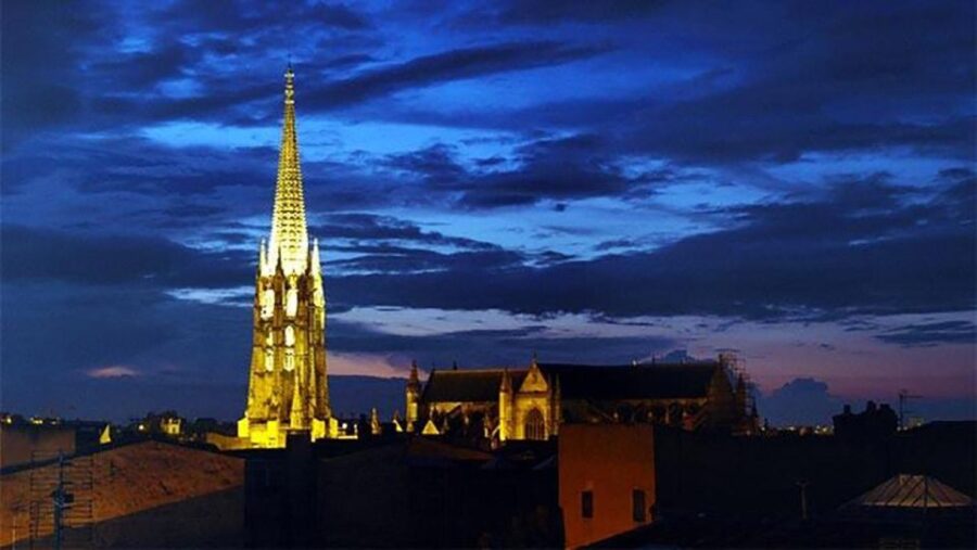 Eternal & Haunting Echoes - Bordeauxs Enigmatic Ghost Tour