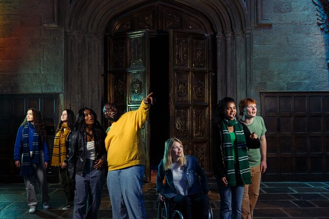Exclusive Late Entry at Warner Bros. Studio Tour With Champagne
