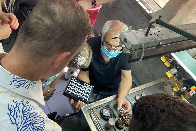 Exclusive Private Tour in The Israel Diamond Exchange + Souvenir