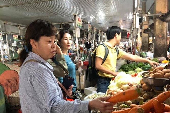 Experience Local Market and Cooking Class in Hue City