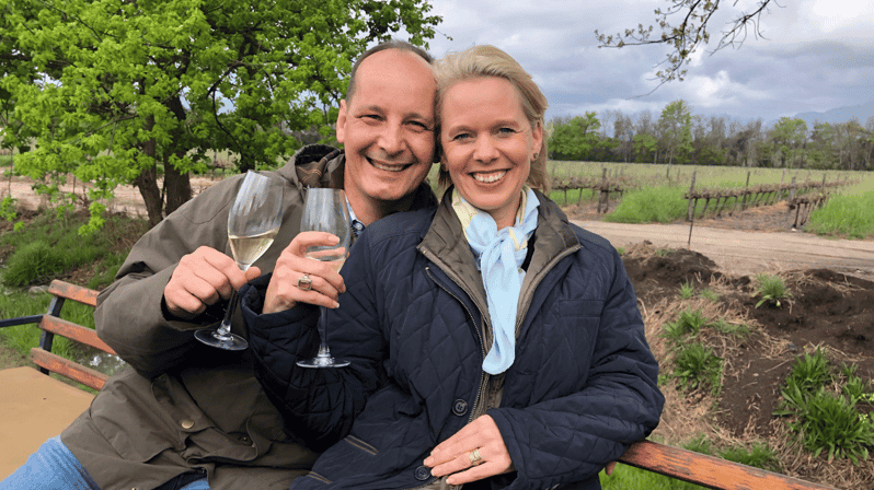 Franschhoek: 2h Private Engagement/Anniversary Carriage Ride