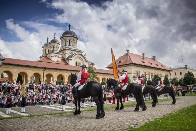 From Cluj Napoca: Alba Iulia and Sighisoara Day Trip