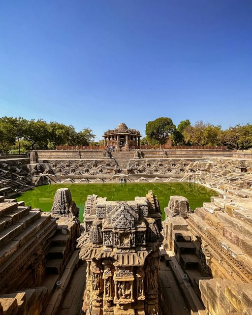From Delhi: 2-Days Golden Triangle Tour to Agra and Jaipur