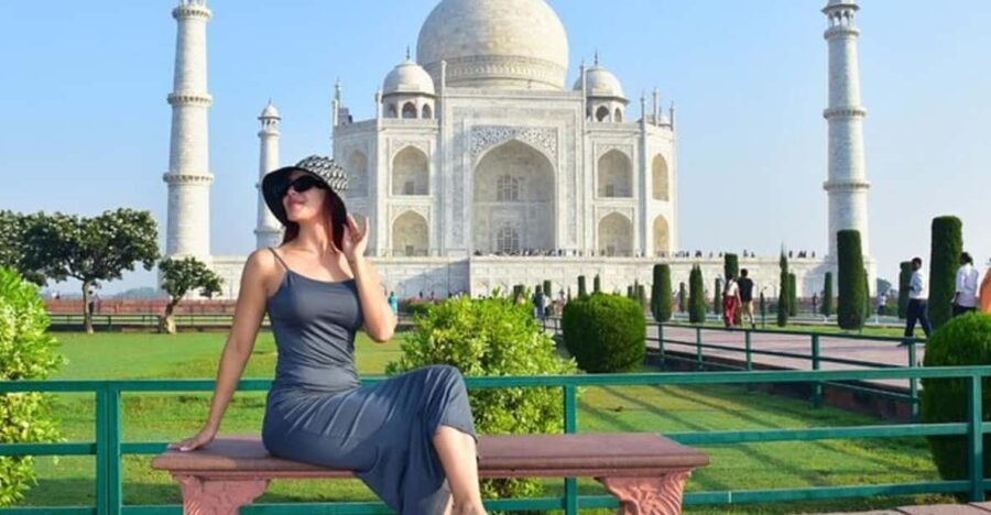 From Delhi: Agra and Jaipur Golden Triangle 2-Day Tour