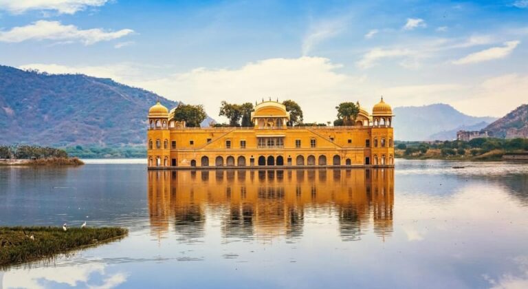 From Delhi: Private 5-Day Golden Triangle Tour