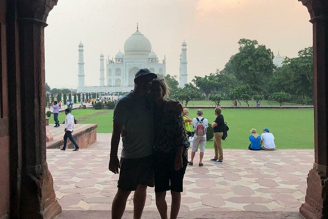 From Jaipur: Same Day Guided Taj Mahal, Agra Fort & Fatehpur Sikri Private Tour