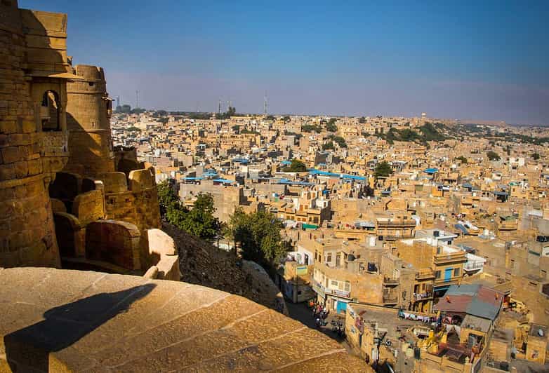 From Jodhpur: 2 Day Jaisalmer Tour With Nomadic Camel Safari