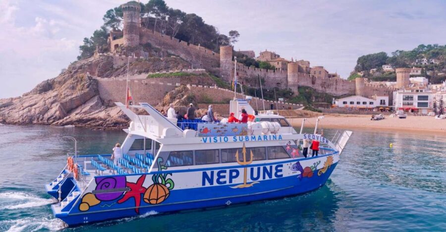 From Lloret De Mar: Roundtrip Ferry to Tossa De Mar