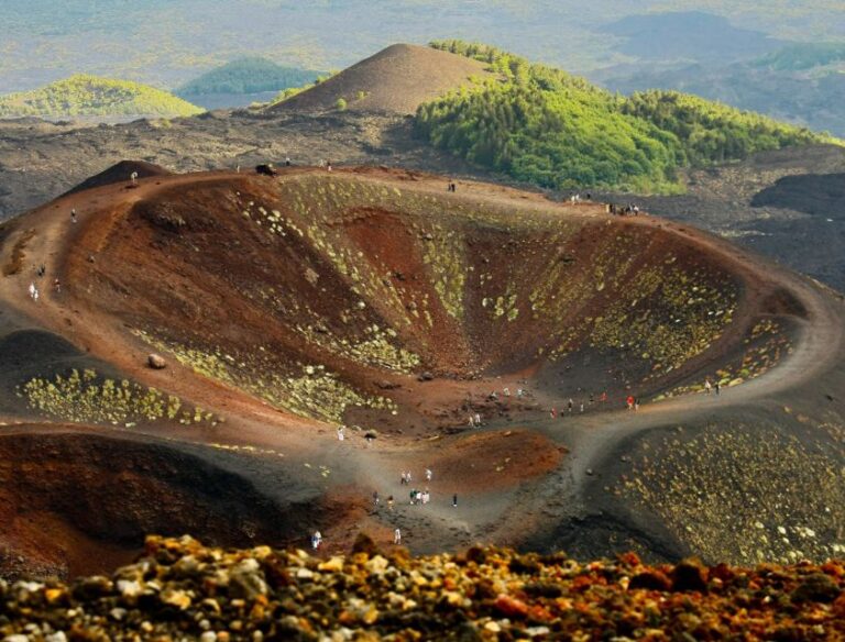 From Malta: Mt. Etna & Syracuse Day Trip With Guide