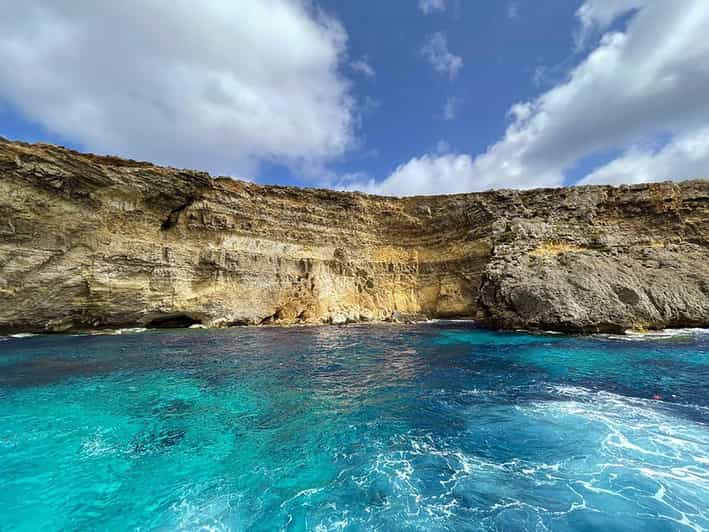 From MellieħA Bay: Gozo & Blue Lagoon Boat Tour W/ Swim Stop