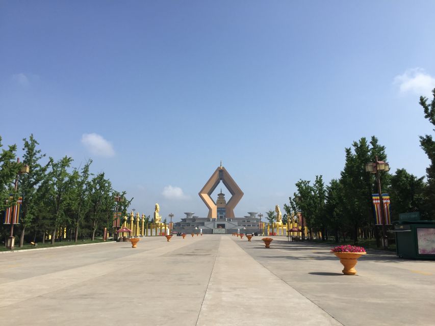 From Xian: Day Trip to Famen Temple & Qian Mausoleum - Itinerary Details