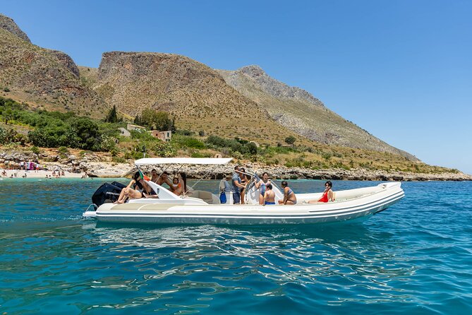 Full Day Boat Tour Palermo and Mondello - Boat Specifications and Amenities
