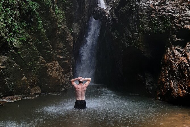 Full Day Manuels Waterfalls From Guayaquil