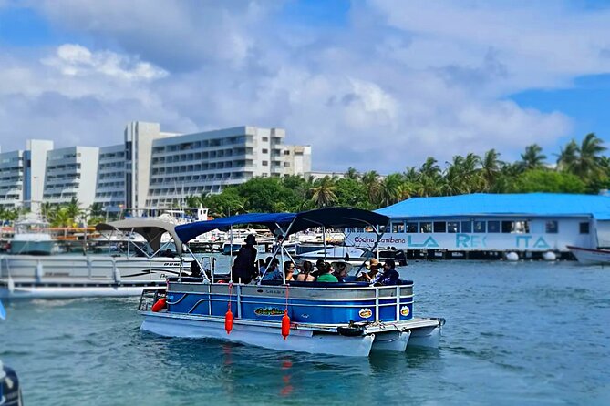 Full Day Private Pontoon Tour Around San Andrés Island