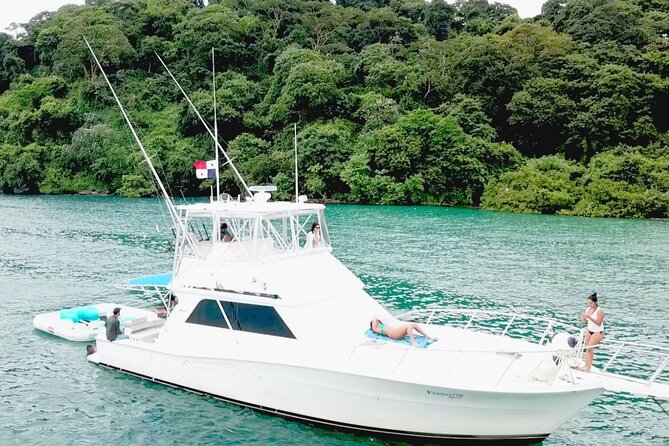 Full Day Taboga Island and Fishing Onboard a Private Yacht - Exploring Taboga Island