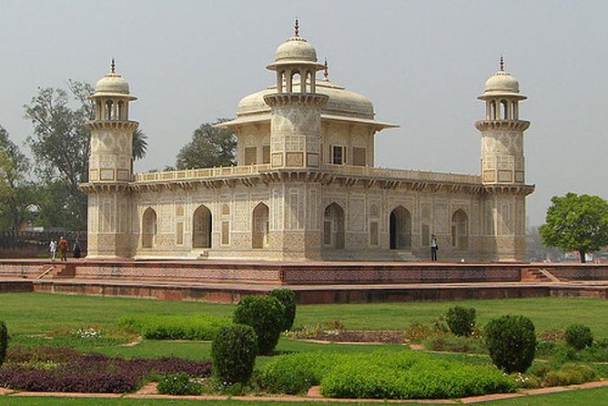 Full Day Taj Mahal Tour by Gatimaan Express Train - Tour Overview