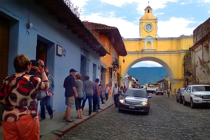 Full-Day Tour: Colonial Antigua, Jade Factory and Textile Experience
