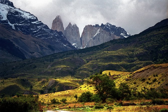 Full Day Tour to Torres Del Paine From El Calafate - Tour Overview