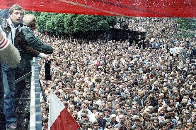 Gdansk Private Communism Tour With Solidarity Center Museum - Tour Overview and Highlights