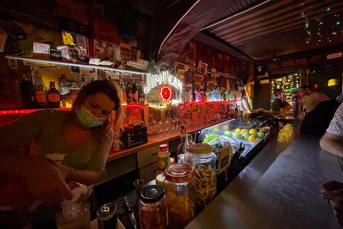Go Out Like a Local, Pub Crawl / Tour in Raval – Barcelona