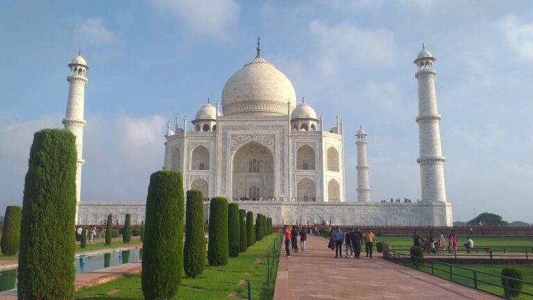 Golden Triangle Tour From Mumbai(2 Nights/3 Days)