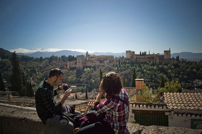Granada and Albaicin: Wine and Tapas Tour - Tour Overview and Highlights