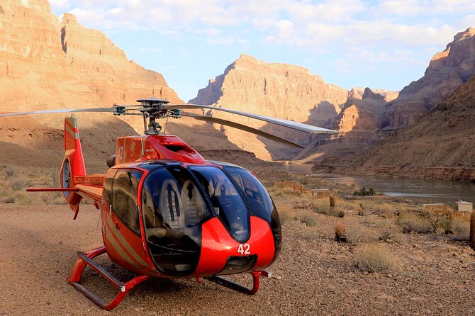Grand Canyon West Rim by Coach With Helicopter Tour and Meals