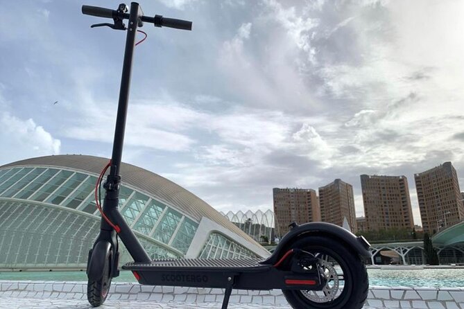 GRAND CITY Group Guided Tour on Bike