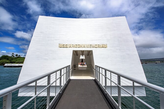 Grand Pearl Harbor and City Tour