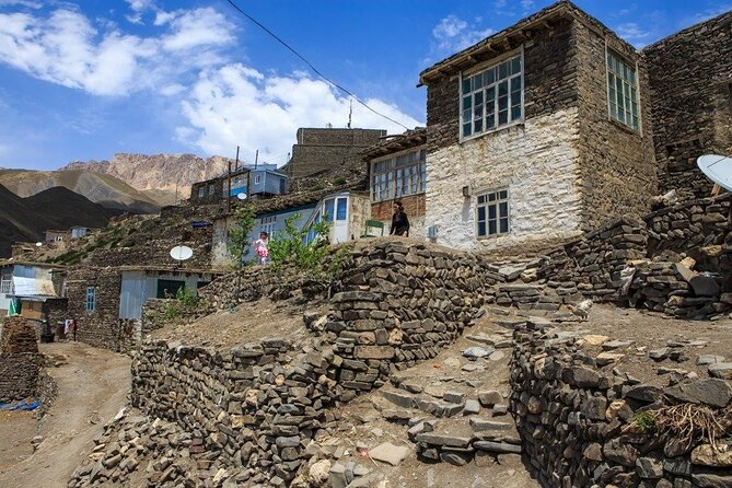 Guba-Khinaliq. UNESCO Ethno-Village and Candy Mountains. - Overview of Guba-Khinaliq