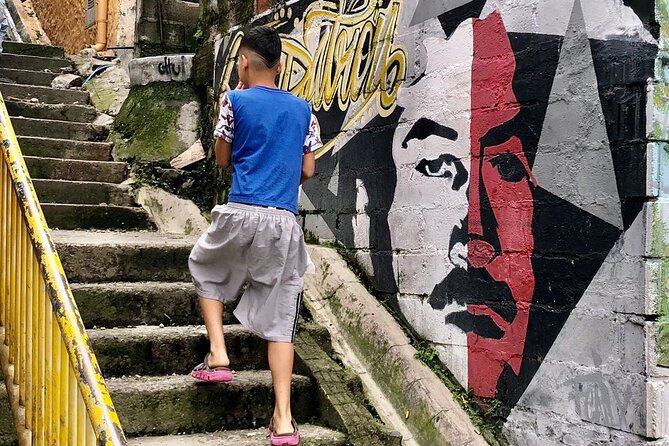 Guided Cultural Tour of Medellín Pablo Escobar and Comuna 13