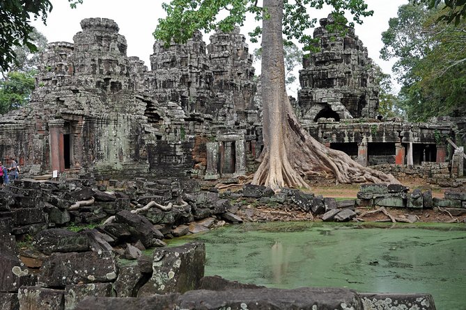 Guided Private Tuk Tuk Tour Angkor Wat and Small Circle and Five Extras