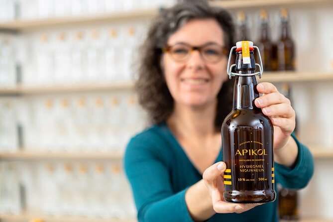 Guided Tour From the Bee to the Bottle and Tasting - French