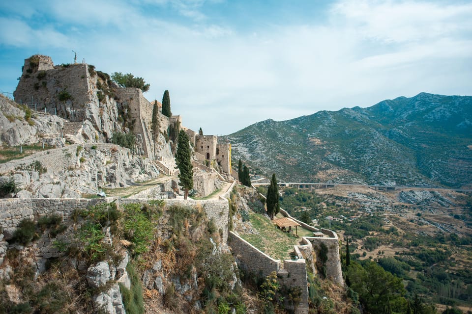 Half-Day Tour to Klis Fortress and VranjačA Cave - Tour Overview