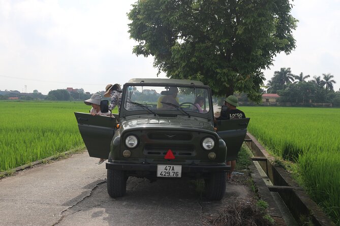 Hanoi Vespa Tours: Hanoi Countryside Vintage Vespa Tours - Meeting and Pickup Options