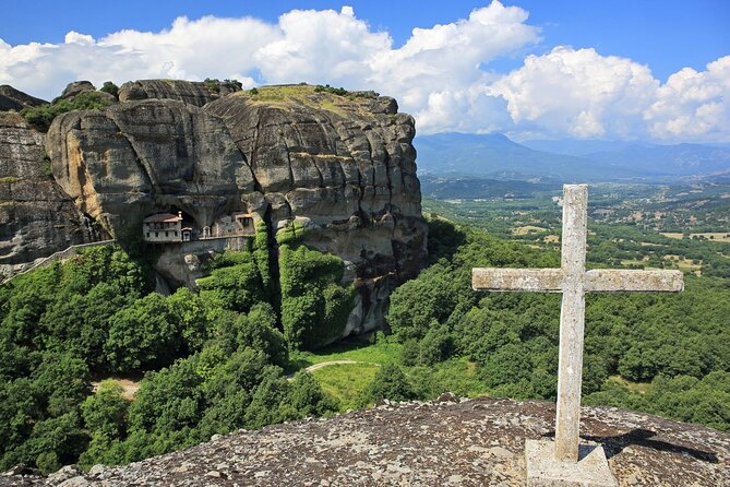 Hidden Trails of Meteora - Hiking Tour
