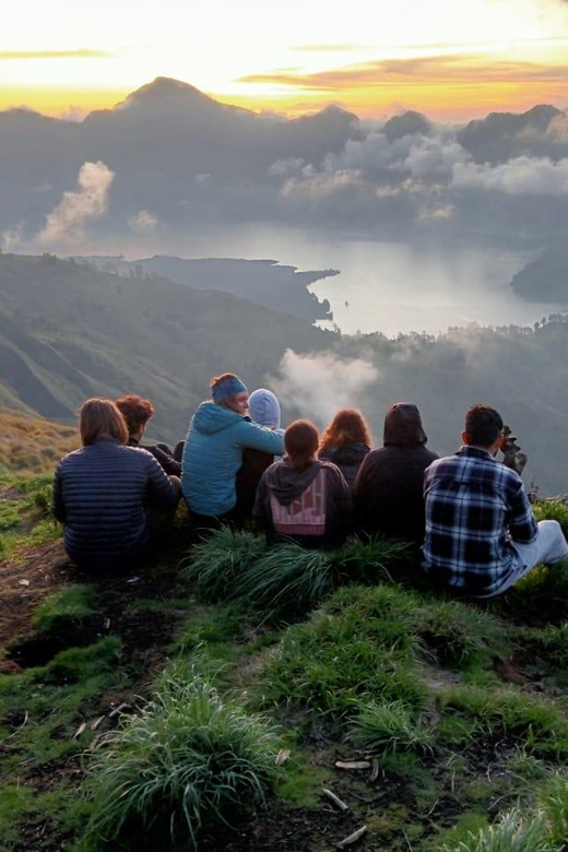 Hiking Mount Rinjani 1 Night 2 Days Senaru Scoond Summit